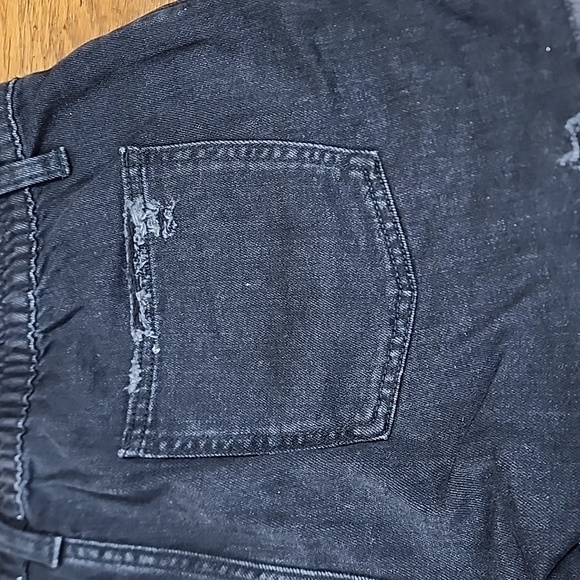 🖤NWT🖤 Aerie Cut Off Raw Edge Frayed Distressed Black Denim Shorts - Picture 4 of 11